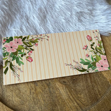 Load image into Gallery viewer, Smart Floral Paper Envelope (Set of 5)
