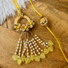 Load image into Gallery viewer, Intricate Crystal with Bhai Rakhi Pair
