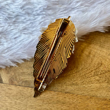 Load image into Gallery viewer, Floral Lumba cum Hair Pin

