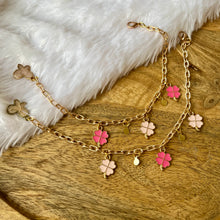 Load image into Gallery viewer, Pretty Charm Bracelet
