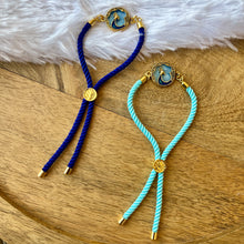 Load image into Gallery viewer, Smart Peacock Bracelet
