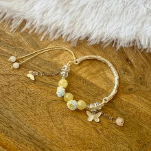 Load image into Gallery viewer, Exquisite Embellished Bracelet
