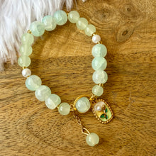 Load image into Gallery viewer, Elegant Bracelet

