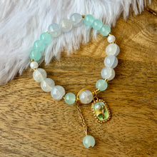 Load image into Gallery viewer, Elegant Bracelet
