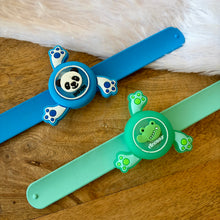 Load image into Gallery viewer, Light Slapband with Fidget Spinner
