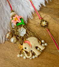 Load image into Gallery viewer, Smart Elephant Keychain Lumba with Bhai Rakhi Pair
