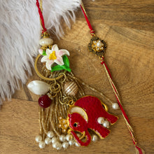 Load image into Gallery viewer, Smart Elephant Keychain Lumba with Bhai Rakhi Pair
