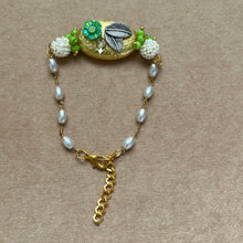 Load image into Gallery viewer, Elegant Bracelet
