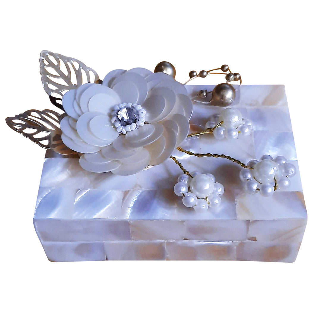 Mother of Pearl Coin Gifting Box